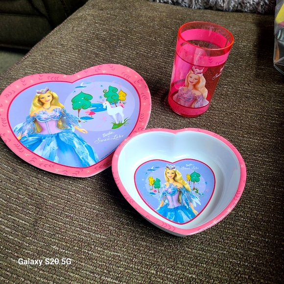 Barbie dinnerware sets - Picture 6 of 8